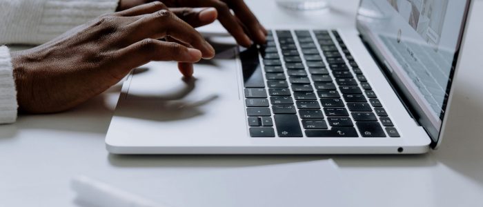 pexels-cottonbro-5077044